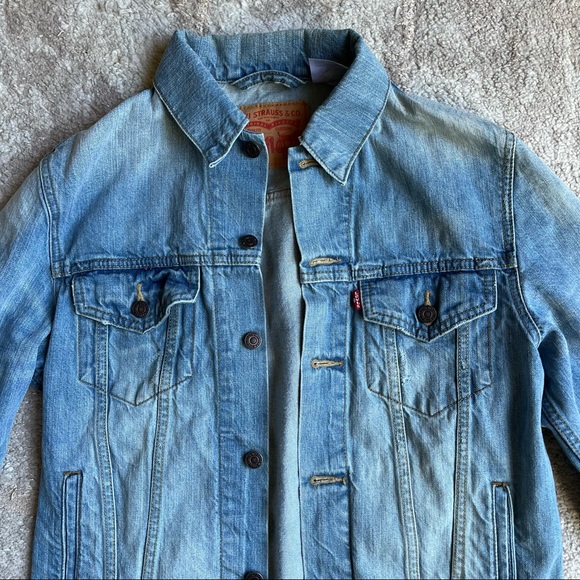 Levi’s Distressed Denim Jacket Jean Jacket - Picture 5 of 11